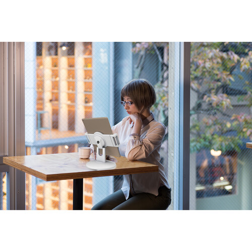 CTA Digital Quick-Connect Desk Mount for 7 to 14